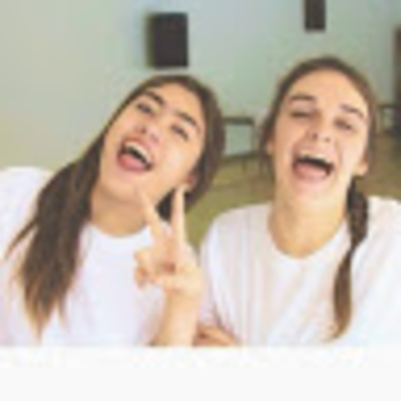 Meet your Posher, Hannah - Picture 1 of 1